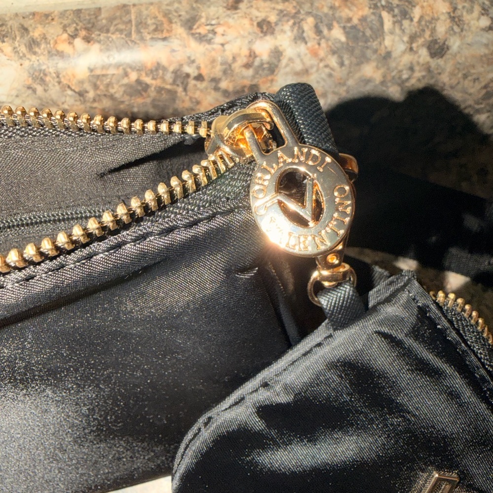 Valentino Orlandi Black Crossbody purse with matching coin purse. New with tags🖤 - Picture 5 of 7